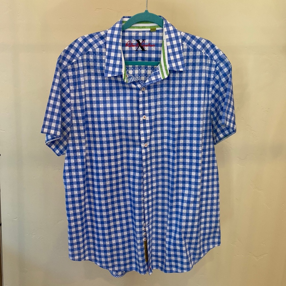 Robert Graham Blue & white checkered buttoned down shirt. Tailored fit, size 2XL